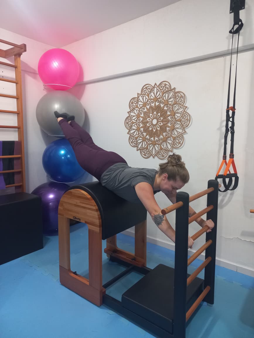 Exercício de pilates no solo